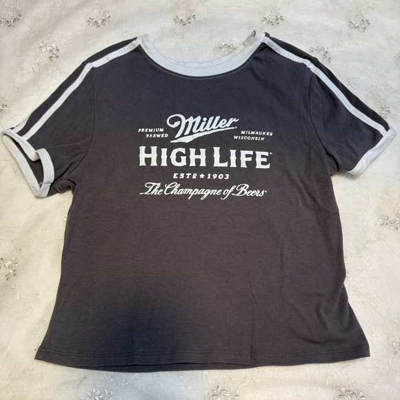 miller high life crop graphic tshirt size medium - Picture 2 of 3
